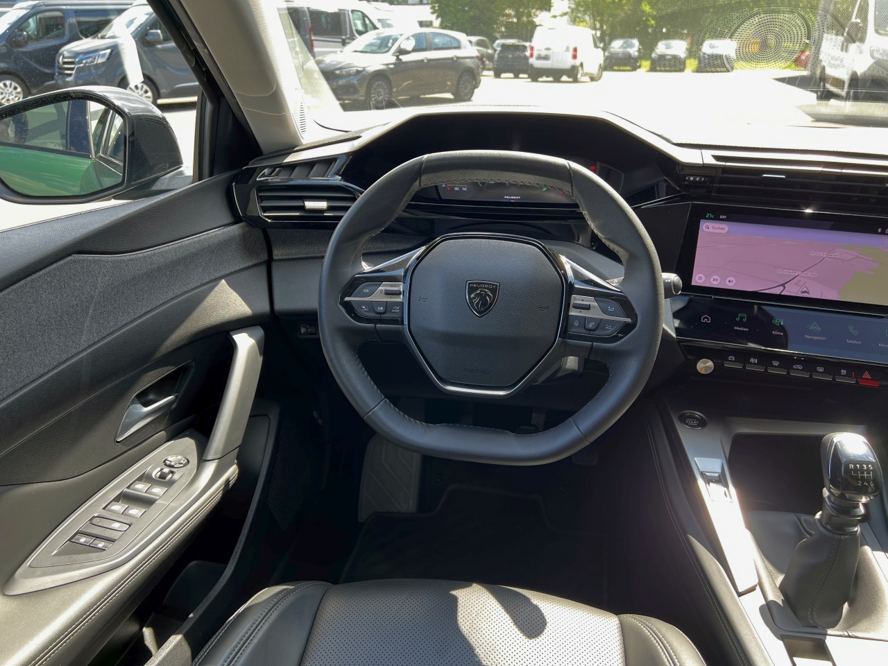 Foto 1 - 308 PureTech 130 Allure Pack RFK LED NAV, Olivine Grün Metallic (Grün)