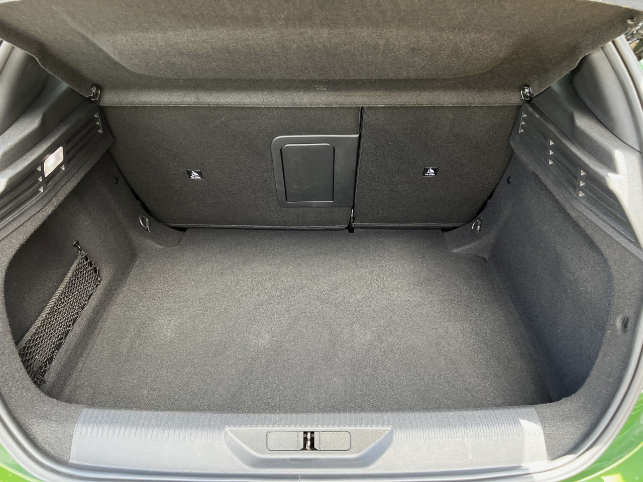 Foto 1 - 308 PureTech 130 Allure Pack RFK LED NAV, Olivine Grün Metallic (Grün)