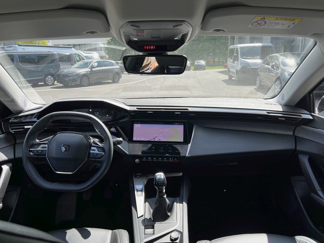 Foto 1 - 308 PureTech 130 Allure Pack RFK LED NAV, Olivine Grün Metallic (Grün)