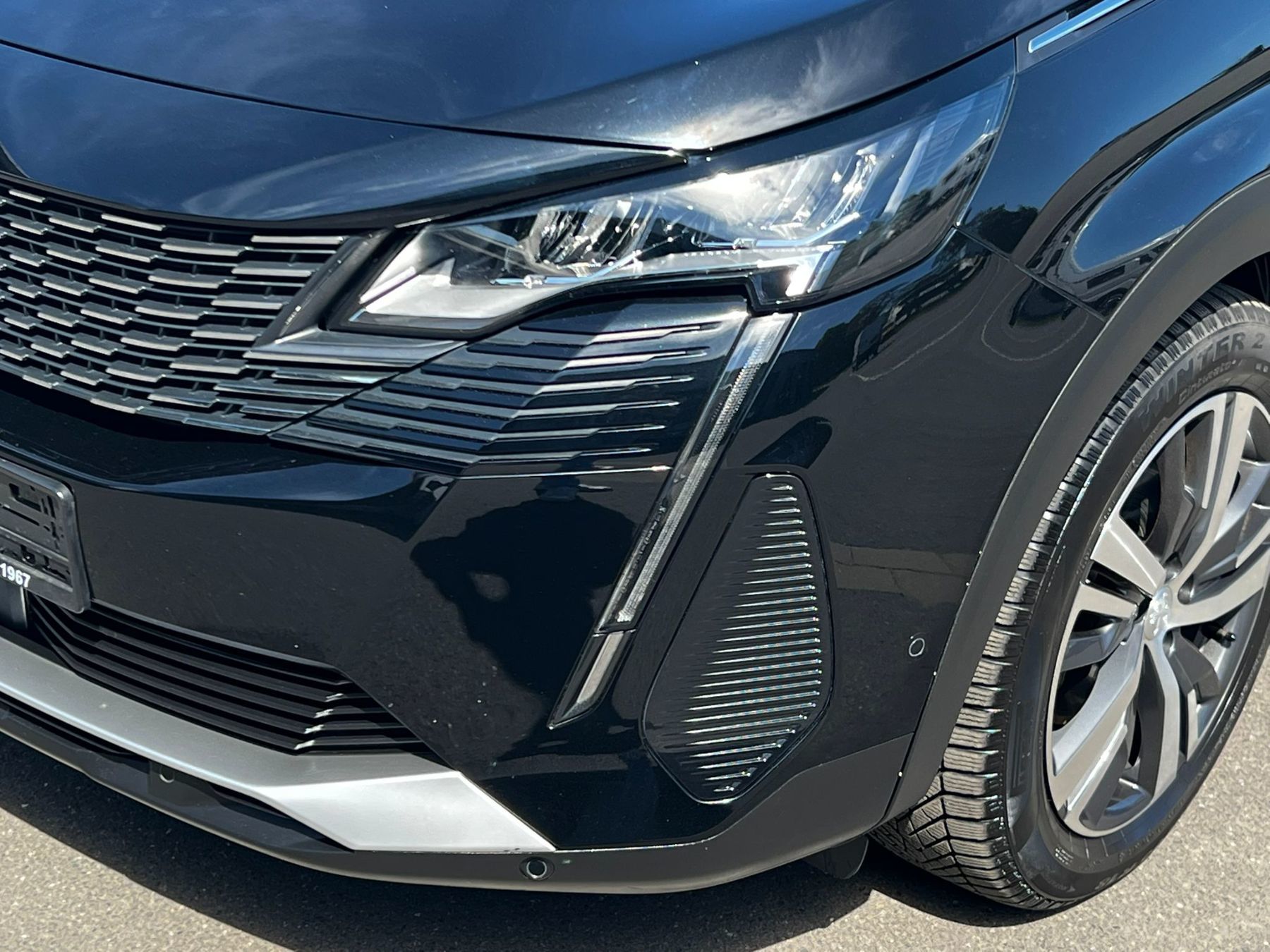 Foto 1 - PEUGEOT 5008 Allure Pack B-HDI130EAT8+7 Sitzer+LED+ParkA, Met. Perla Nera Schwarz (Schwarz)