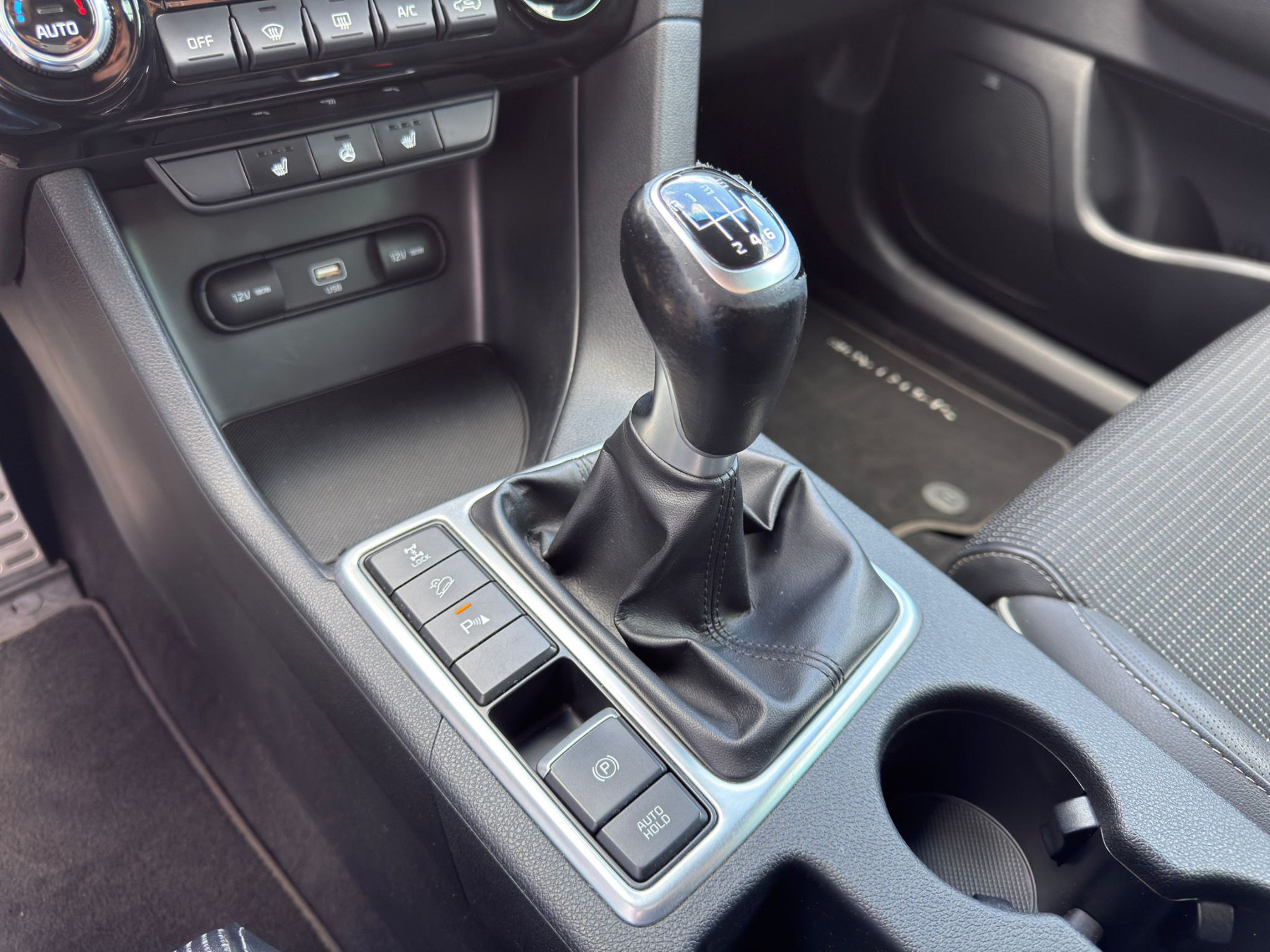 Foto 1 - Kia Sportage 1.6T AWD GT Navi SHZ LHZ AHK Kamera, Zilinaschwarz (Schwarz)