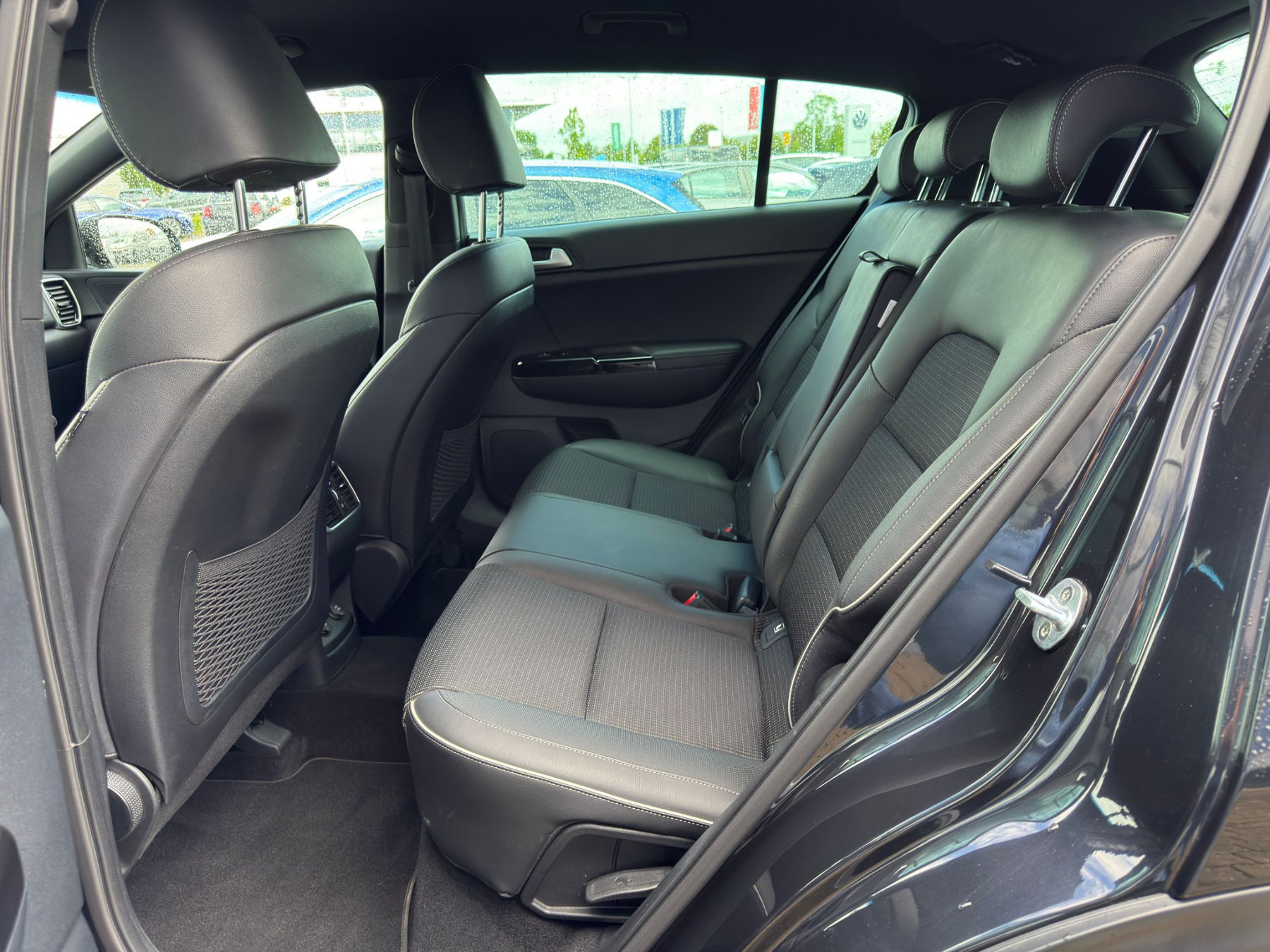 Foto 1 - Kia Sportage 1.6T AWD GT Navi SHZ LHZ AHK Kamera, Zilinaschwarz (Schwarz)