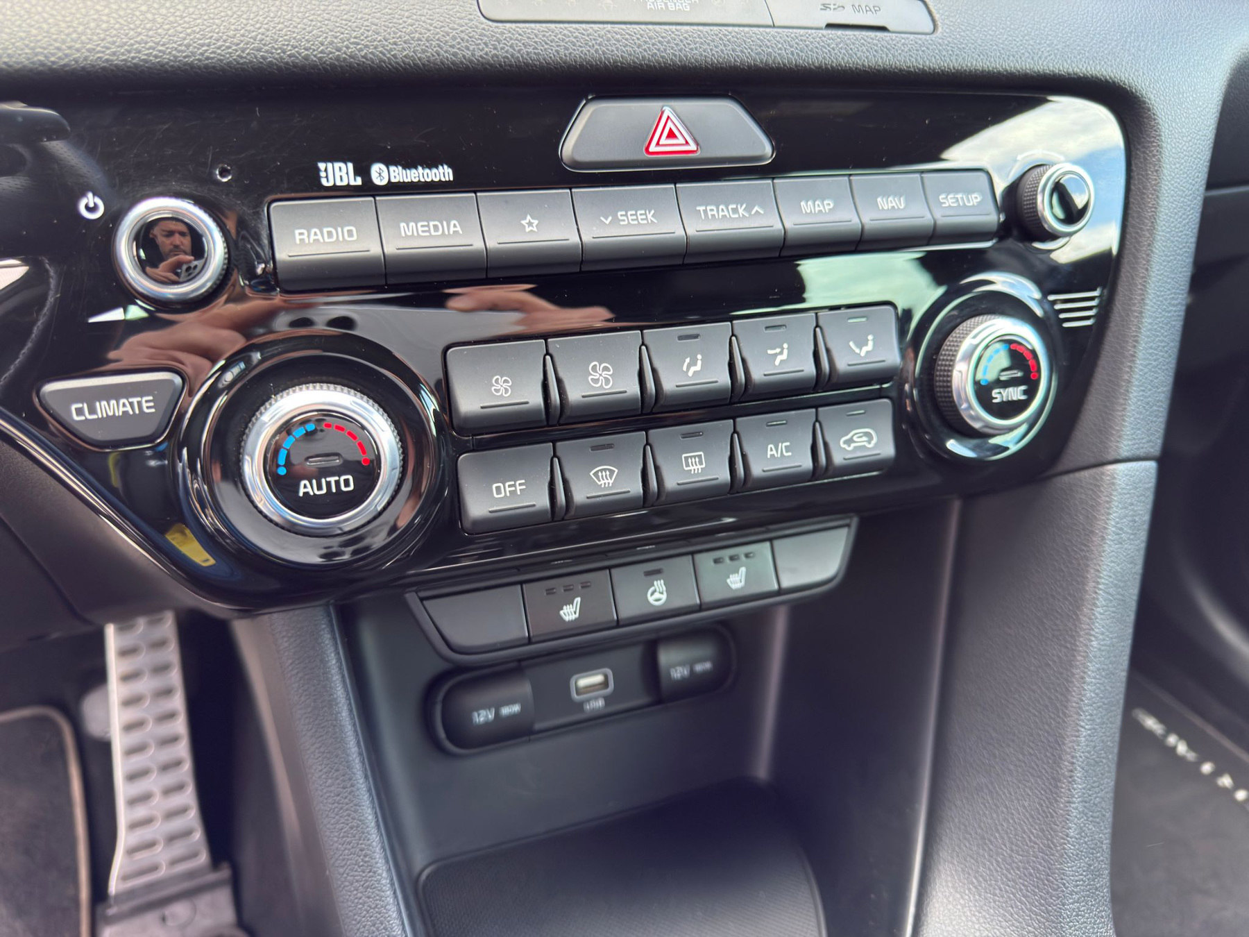 Foto 1 - Kia Sportage 1.6T AWD GT Navi SHZ LHZ AHK Kamera, Zilinaschwarz (Schwarz)