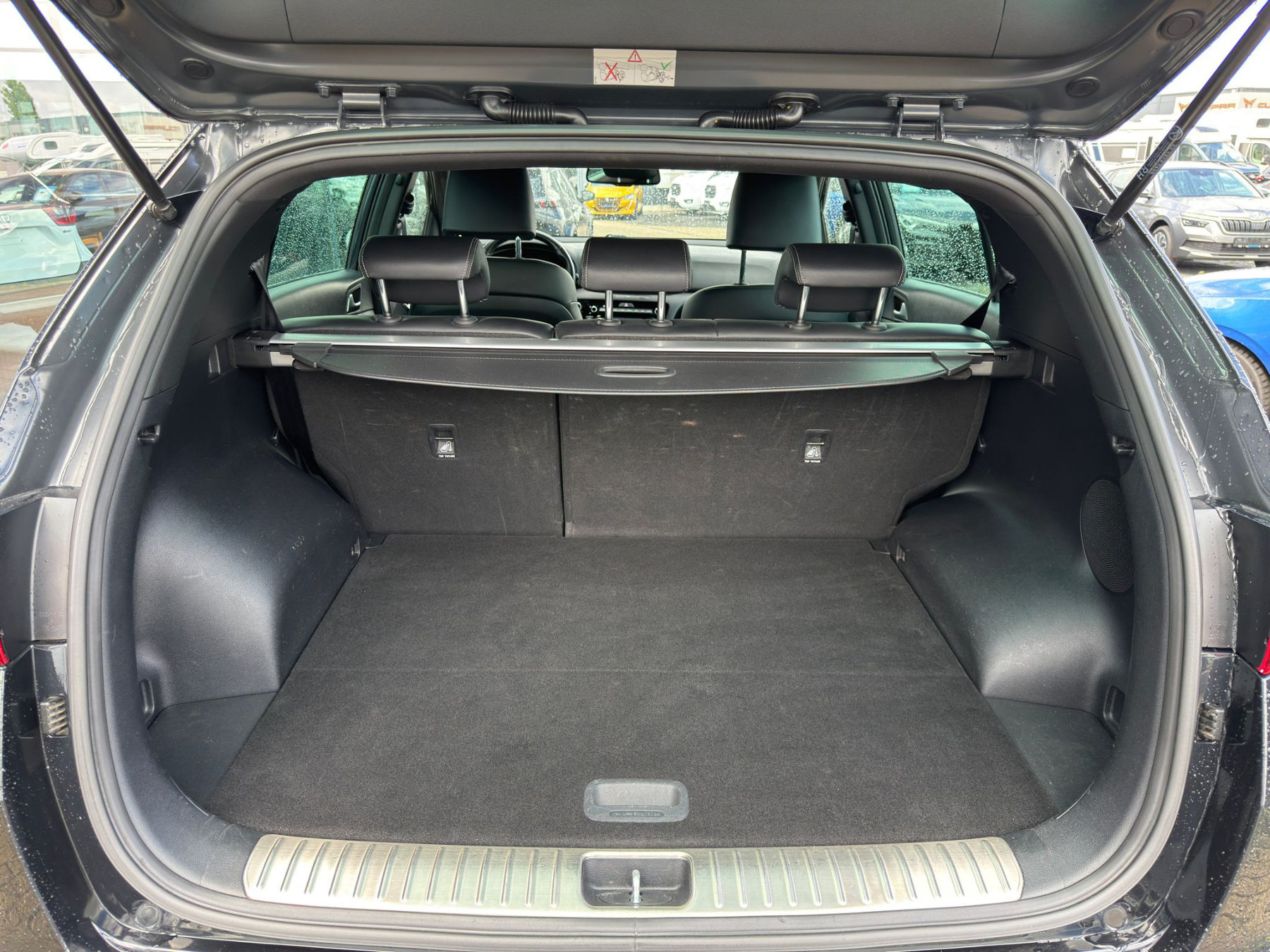 Foto 1 - Kia Sportage 1.6T AWD GT Navi SHZ LHZ AHK Kamera, Zilinaschwarz (Schwarz)