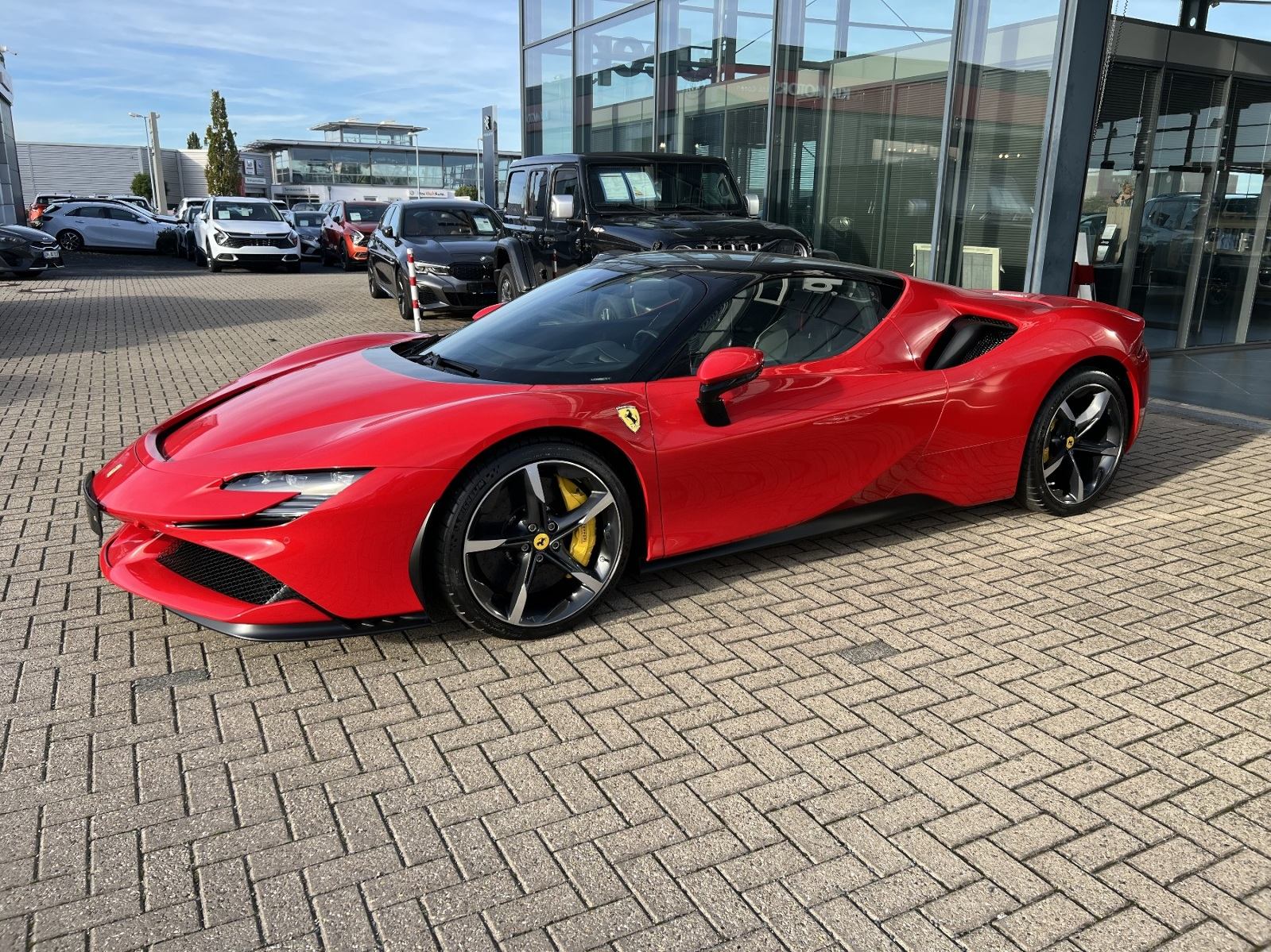 Foto 1 - SF90 STRADALE 4.0 PHEV 735KW *Ein Traum in Rot*, Rot