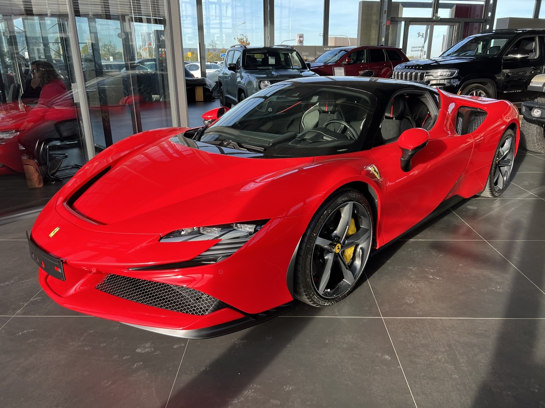 Foto 1 - SF90 STRADALE 4.0 PHEV 735KW *Ein Traum in Rot*, Rot