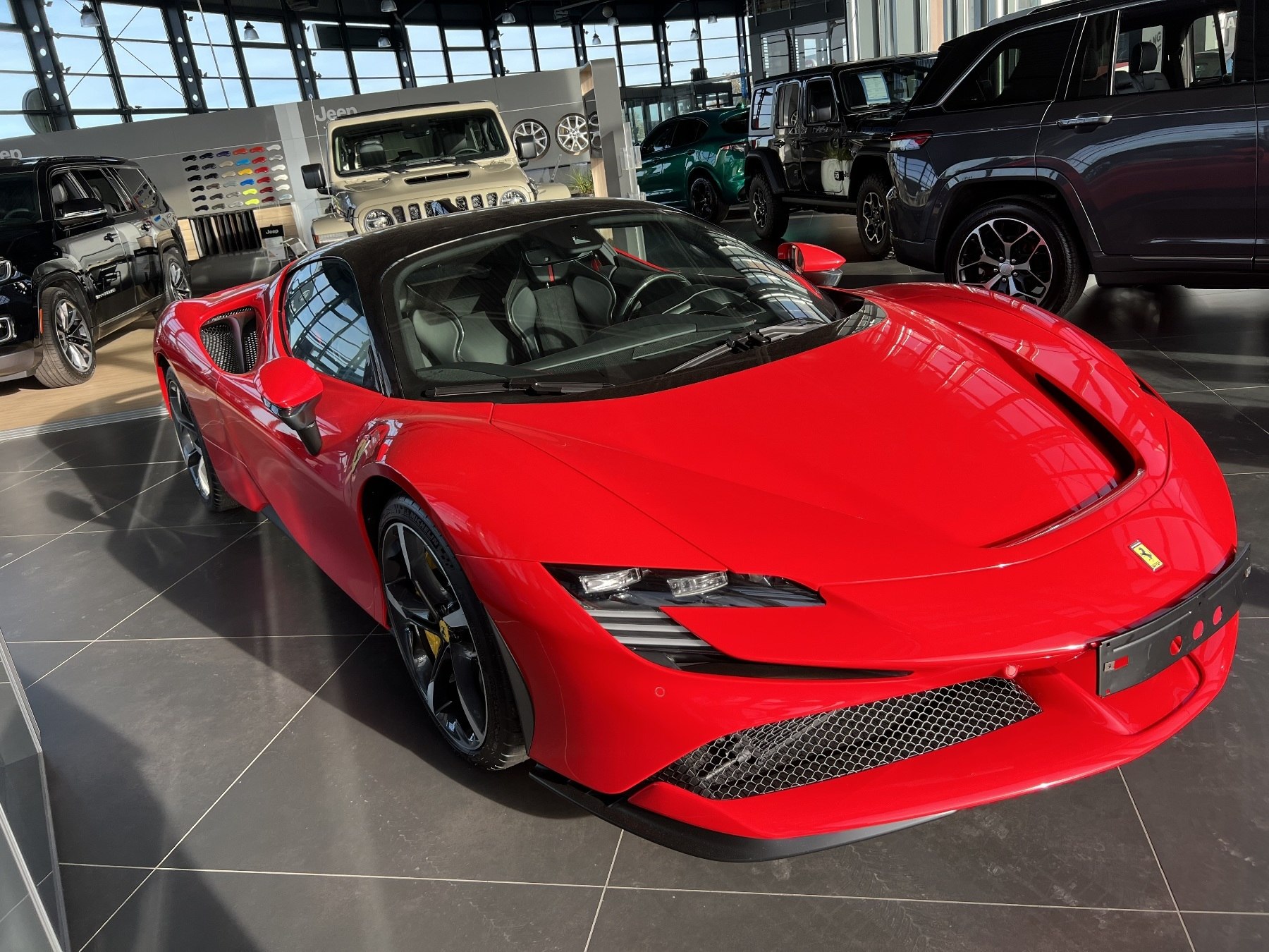 Foto 1 - SF90 STRADALE 4.0 PHEV 735KW *Ein Traum in Rot*, Rot