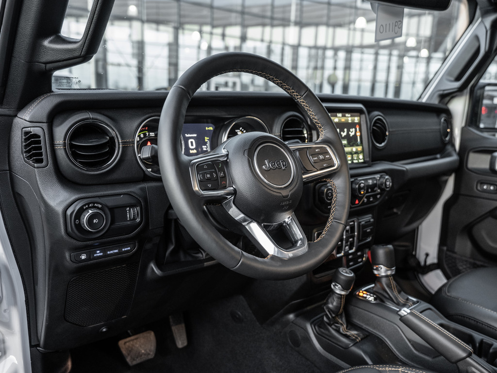 Foto 1 - Wrangler High Altitude Unlimited PlugIn Hybrid, Bright White (Weiß) (Weiß)