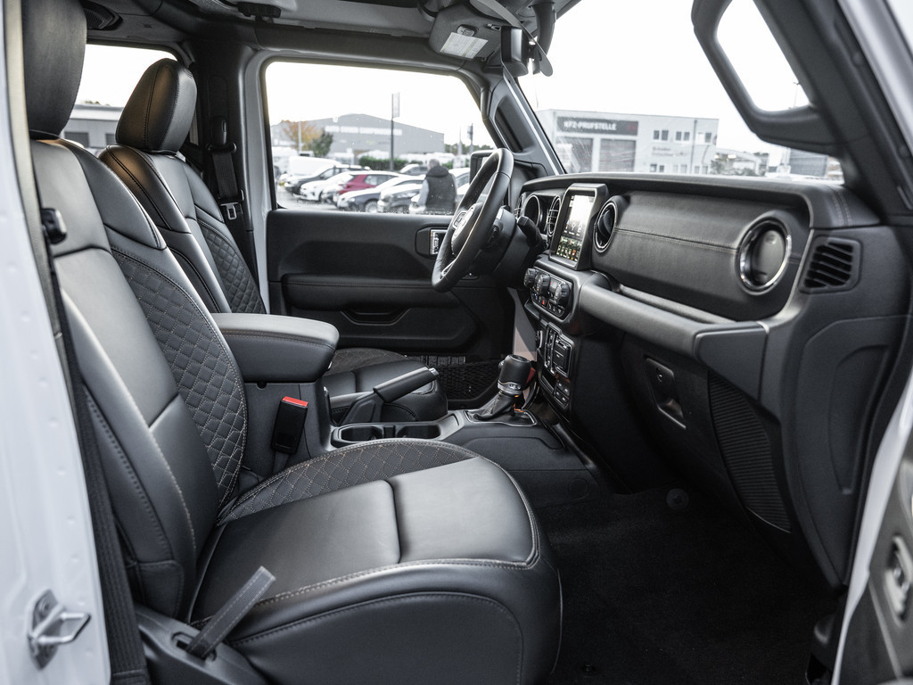 Foto 1 - Wrangler High Altitude Unlimited PlugIn Hybrid, Bright White (Weiß) (Weiß)