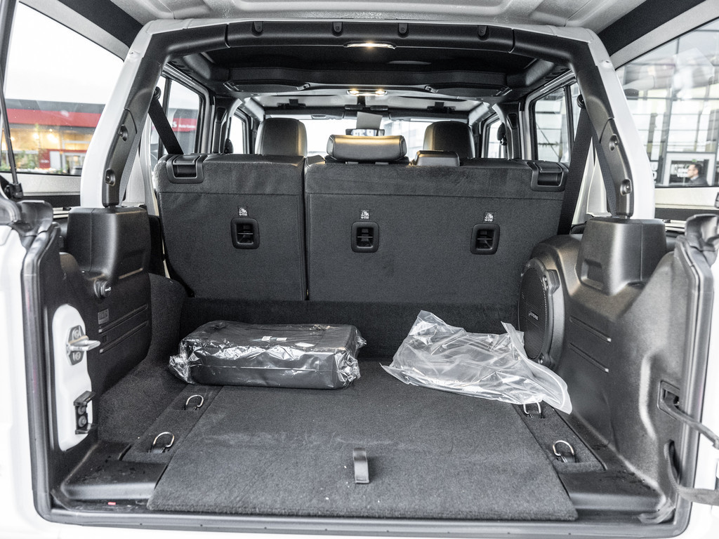 Foto 1 - Wrangler High Altitude Unlimited PlugIn Hybrid, Bright White (Weiß) (Weiß)