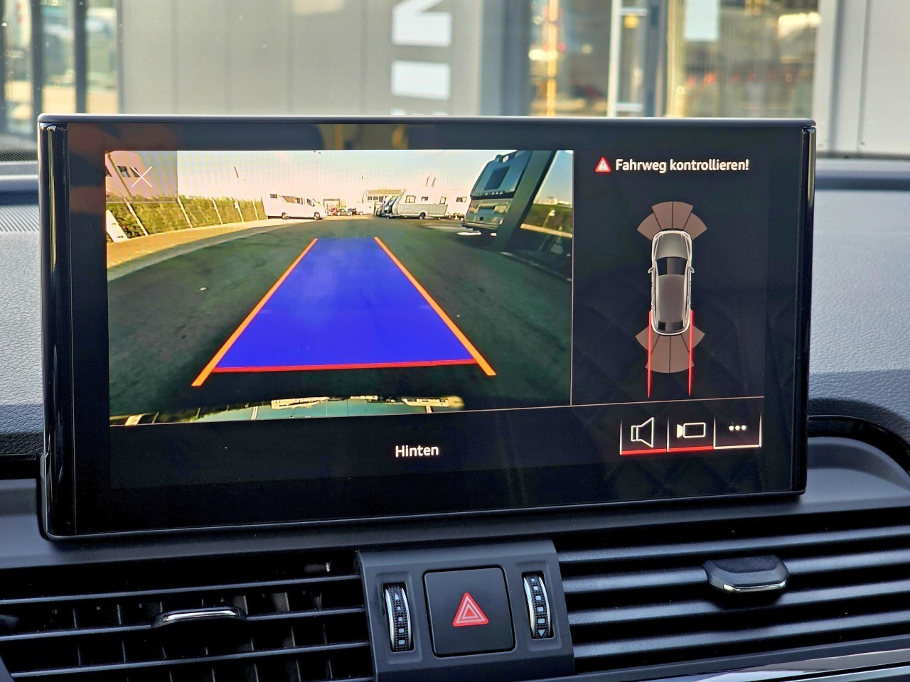 Foto 1 - Audi Q5 STDI Sportback quattro tiptronic Connect 21
