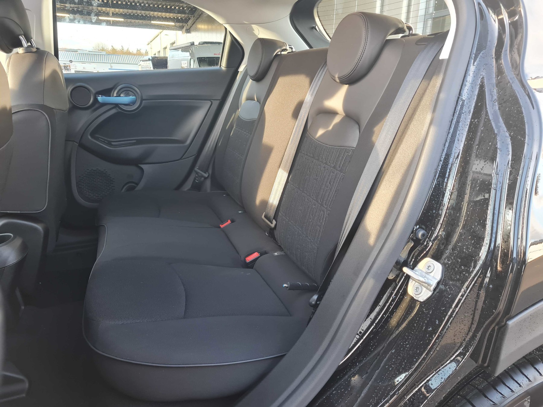 Foto 1 - 500X Cabrio Dolcevita 1.5 Hybrid GSE 96kW MY24, Cinema Schwarz (Schwarz)