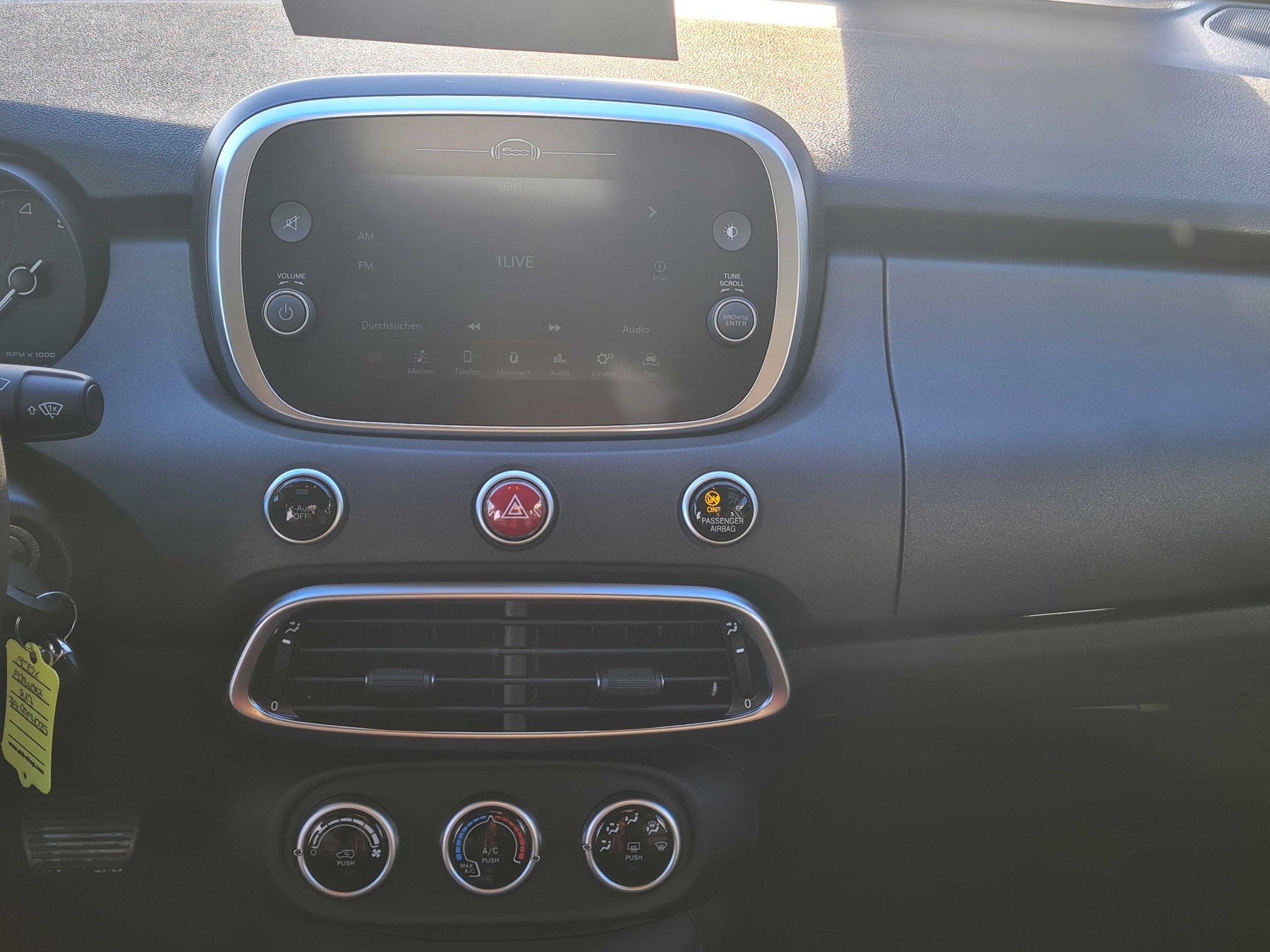 Foto 1 - 500X Cabrio Dolcevita 1.5 Hybrid GSE 96kW MY24, Cinema Schwarz (Schwarz)