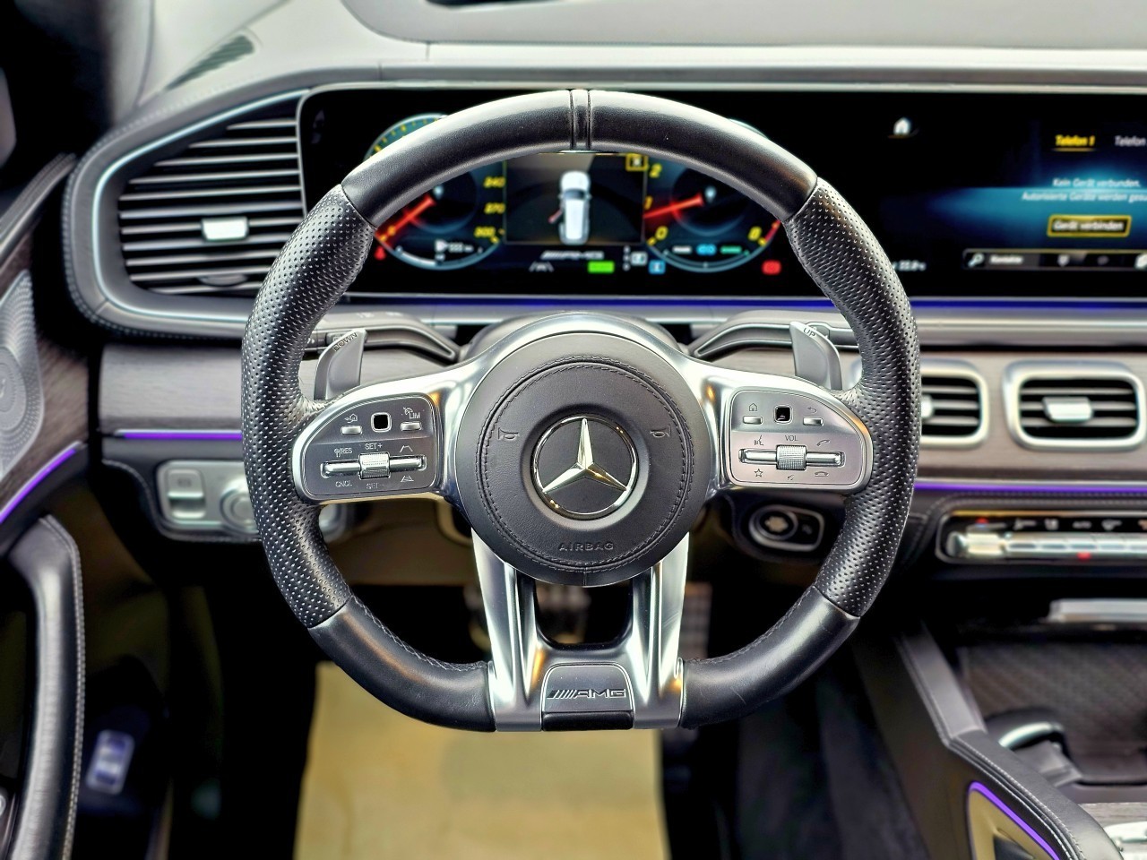 Foto 1 - GLS 63 AMG 63 4Matic+ EQ Boost Performance Guard, Obsidianschwarz metallic (Schwarz)