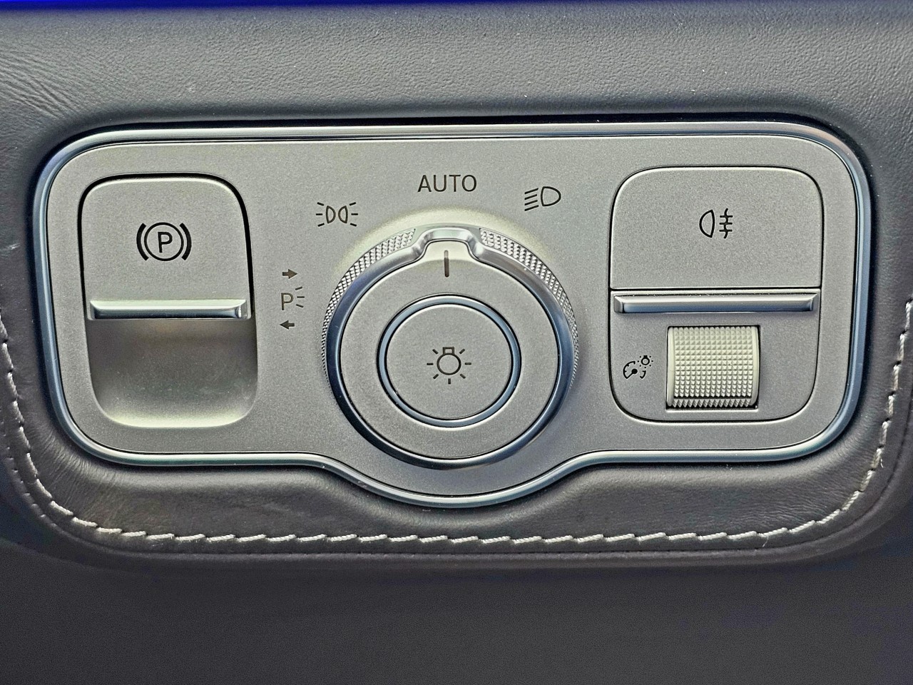 Foto 1 - GLS 63 AMG 63 4Matic+ EQ Boost Performance Guard, Obsidianschwarz metallic (Schwarz)