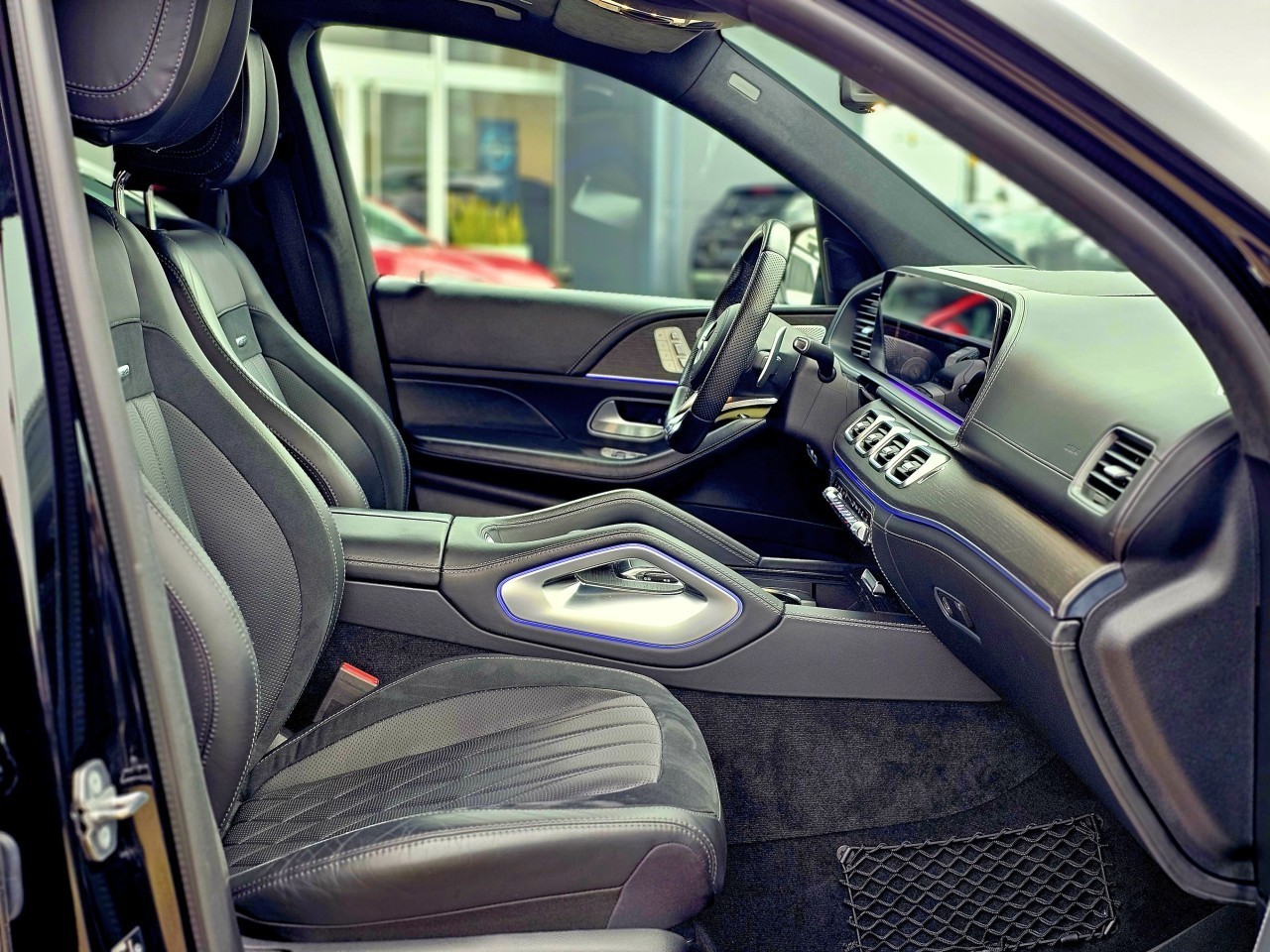 Foto 1 - GLS 63 AMG 63 4Matic+ EQ Boost Performance Guard, Obsidianschwarz metallic (Schwarz)