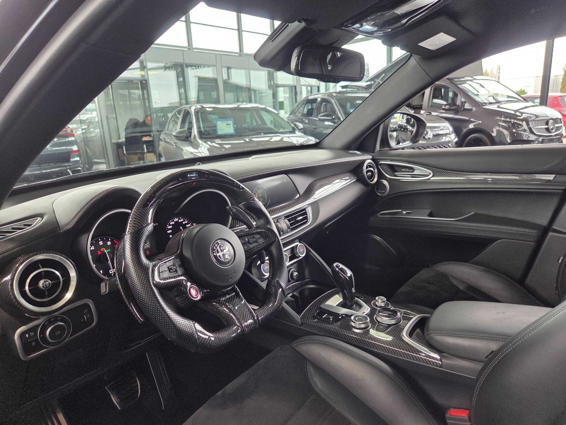 Foto 1 - Alfa Romeo Stelvio QUADRIFOGLIO 2.9 AT8-Q4 #NAVI XENON DAB+, Nero Vulcano, Metallic (Schwarz)