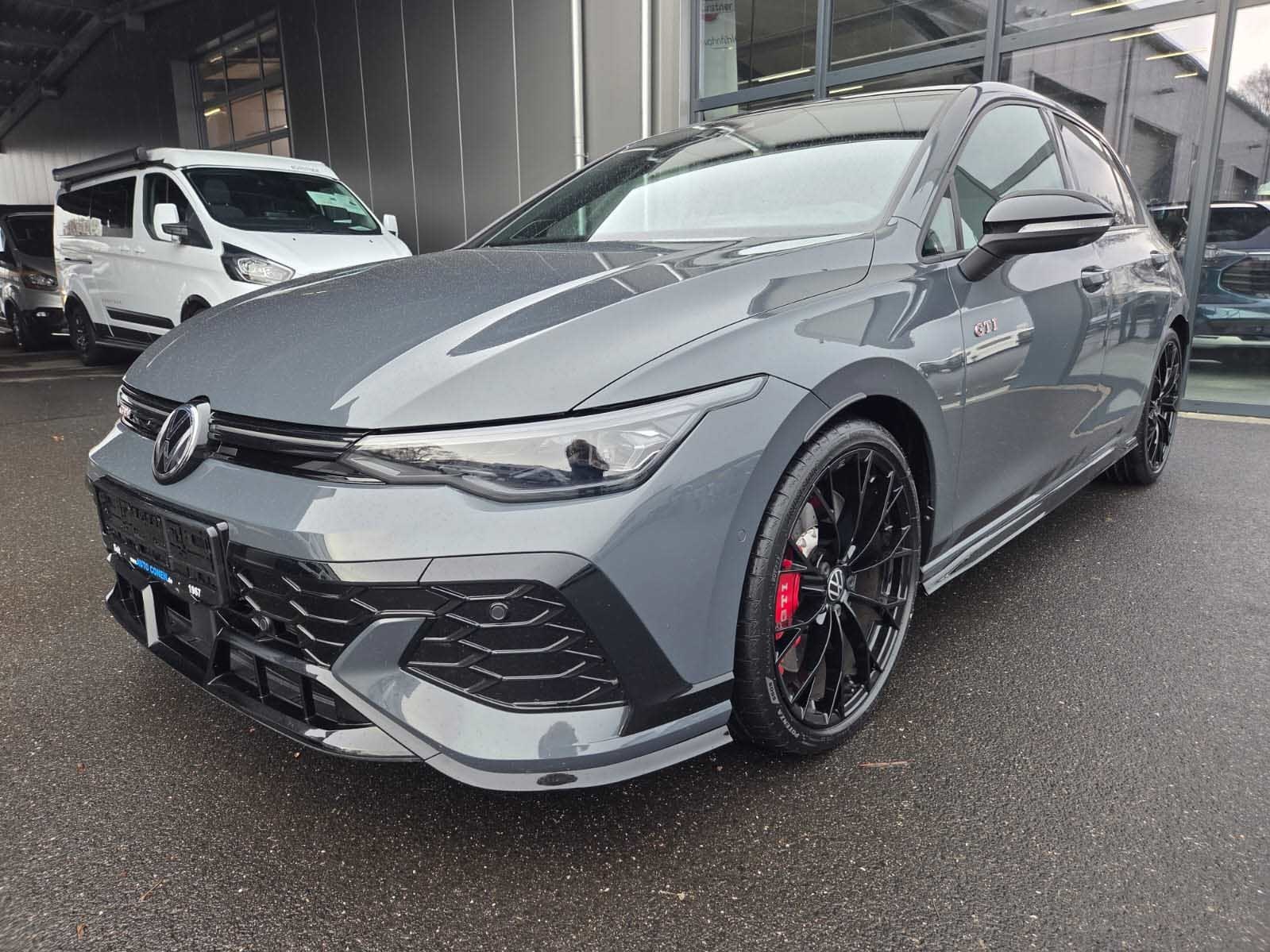 Foto 1 - Golf GTI Clubsport 2.0 DSG SSD NAV KAM 19LM 8-Fa, Delfingrau Metallic (Grau)