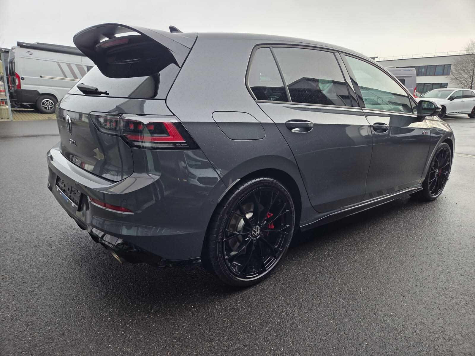 Foto 1 - Golf GTI Clubsport 2.0 DSG SSD NAV KAM 19LM 8-Fa, Delfingrau Metallic (Grau)