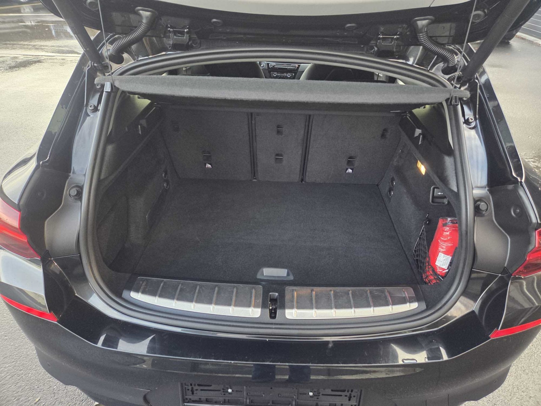 Foto 1 - X2 xDrive 18 d 2.0 Allrad Leder SSD Sitzh. NAV P, BLACK SAPPHIRE METALLIC (Schwarz)