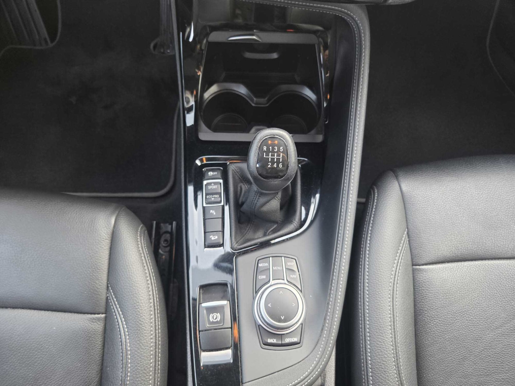 Foto 1 - X2 xDrive 18 d 2.0 Allrad Leder SSD Sitzh. NAV P, BLACK SAPPHIRE METALLIC (Schwarz)