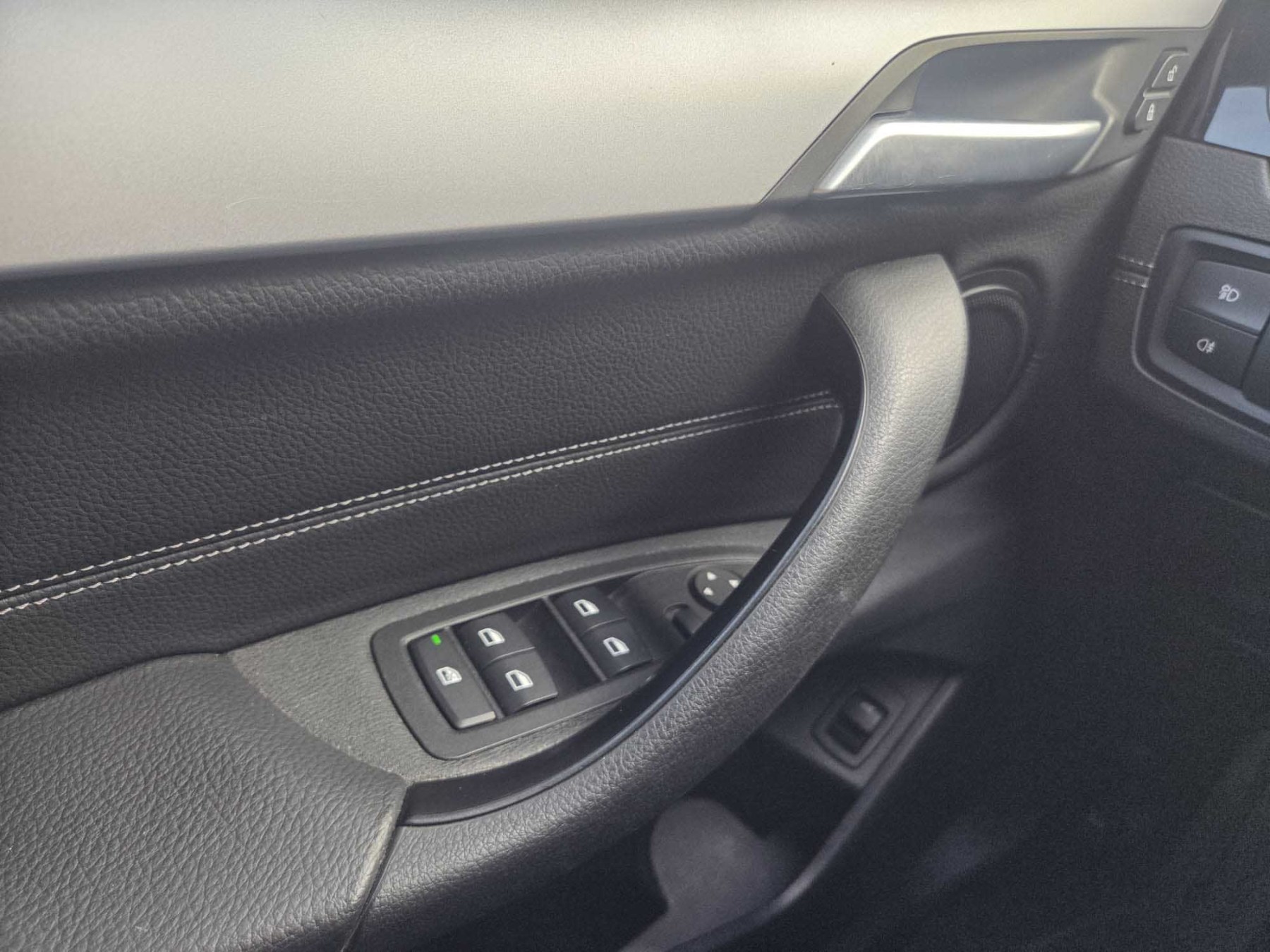 Foto 1 - X2 xDrive 18 d 2.0 Allrad Leder SSD Sitzh. NAV P, BLACK SAPPHIRE METALLIC (Schwarz)