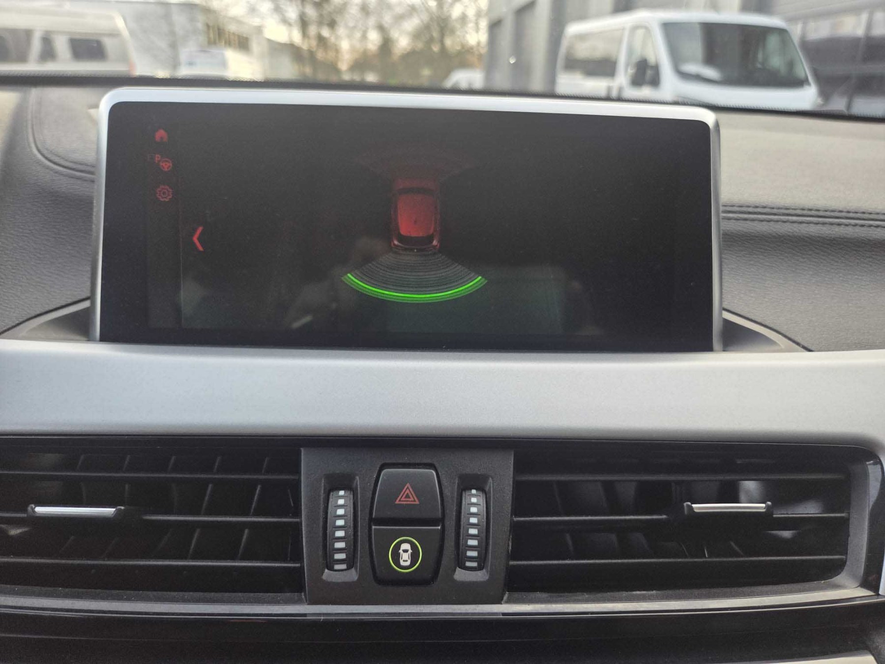 Foto 1 - X2 xDrive 18 d 2.0 Allrad Leder SSD Sitzh. NAV P, BLACK SAPPHIRE METALLIC (Schwarz)