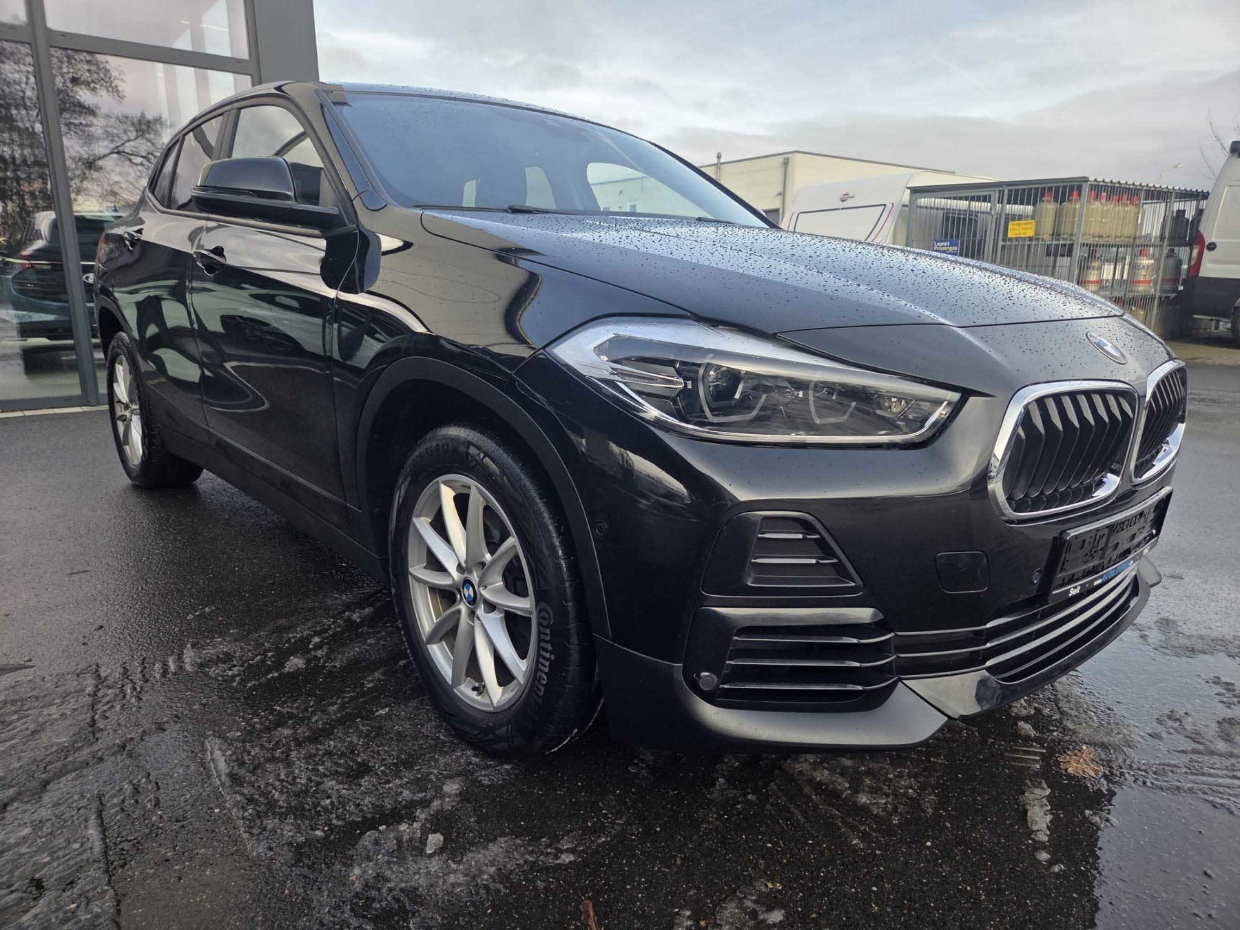 Foto 1 - X2 xDrive 18 d 2.0 Allrad Leder SSD Sitzh. NAV P, BLACK SAPPHIRE METALLIC (Schwarz)