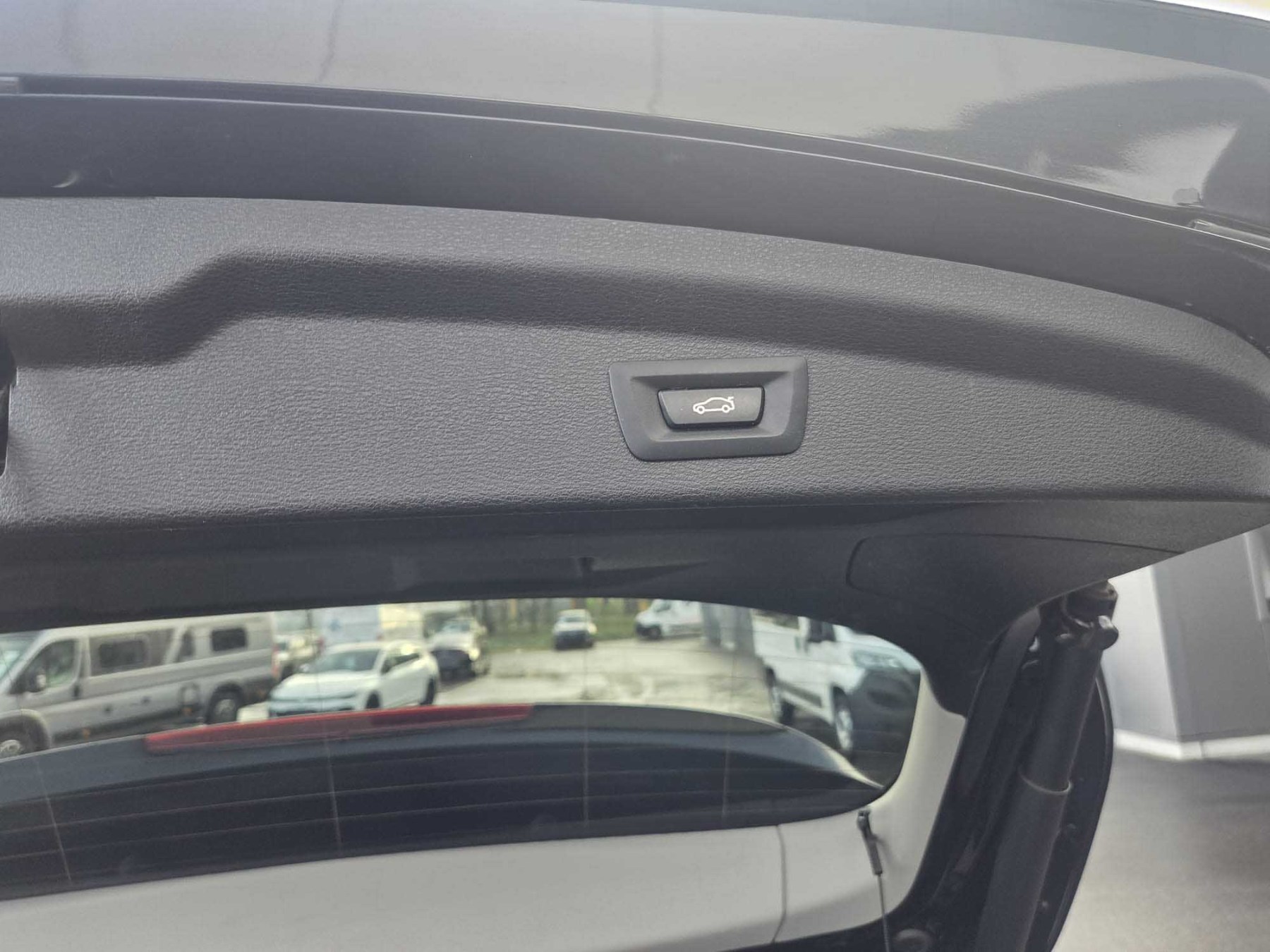 Foto 1 - X2 xDrive 18 d 2.0 Allrad Leder SSD Sitzh. NAV P, BLACK SAPPHIRE METALLIC (Schwarz)