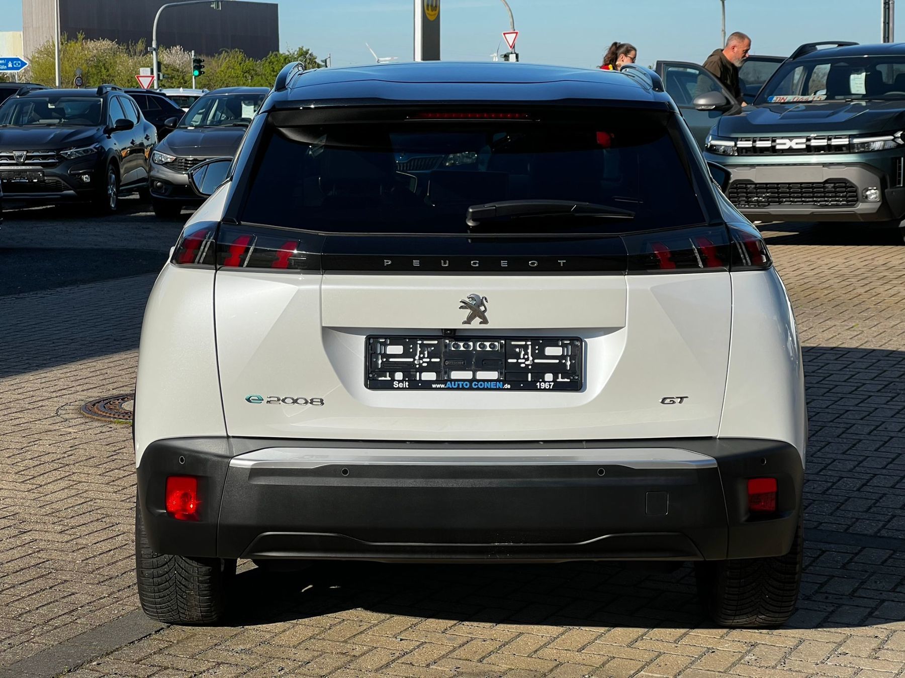 Foto 1 - PEUGEOT 2008 GT+Panodach+Keyless+Full LED+3D Cockpit+, Perlmutt Weiss (Weiß)