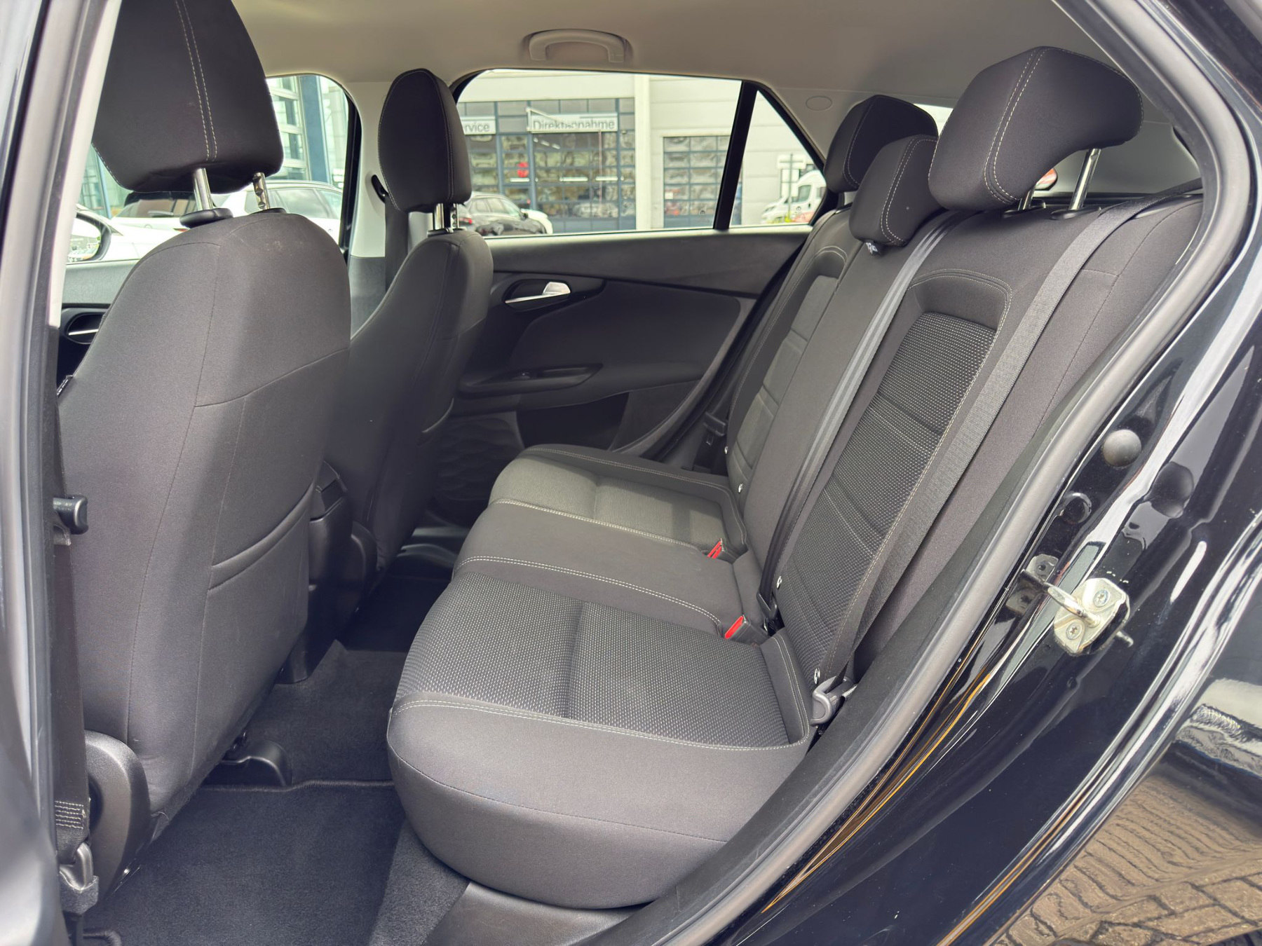 Foto 1 - Fiat Tipo Kombi Life 1.6 96kW AHK NAV KAM Sitzh., Cinema Schwarz (Schwarz)