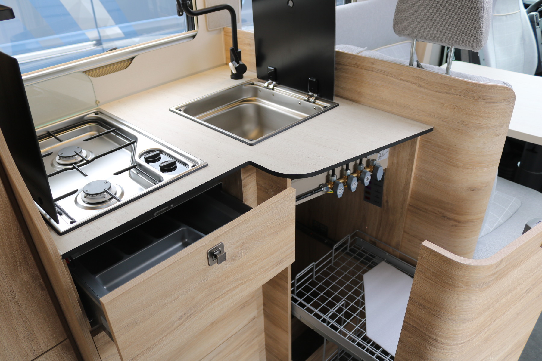 Foto 1 - Profila T 675 SB Modial+Fahr Ass-5e sitz, Glattblech weiß (Weiß)