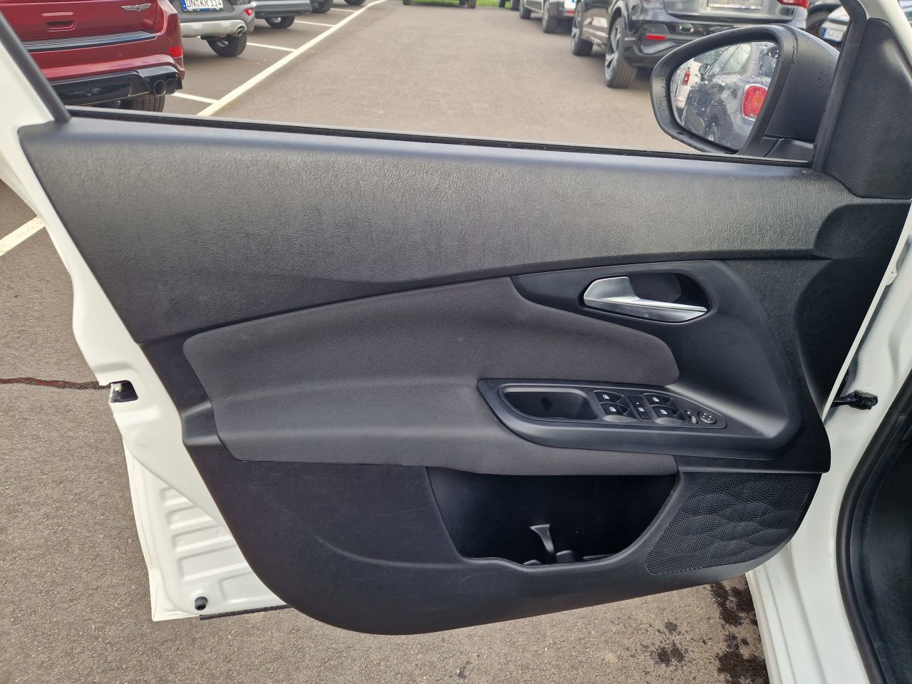 Foto 1 - Tipo (357) Hatchback Cross, WEISS (Weiß) (Weiß)