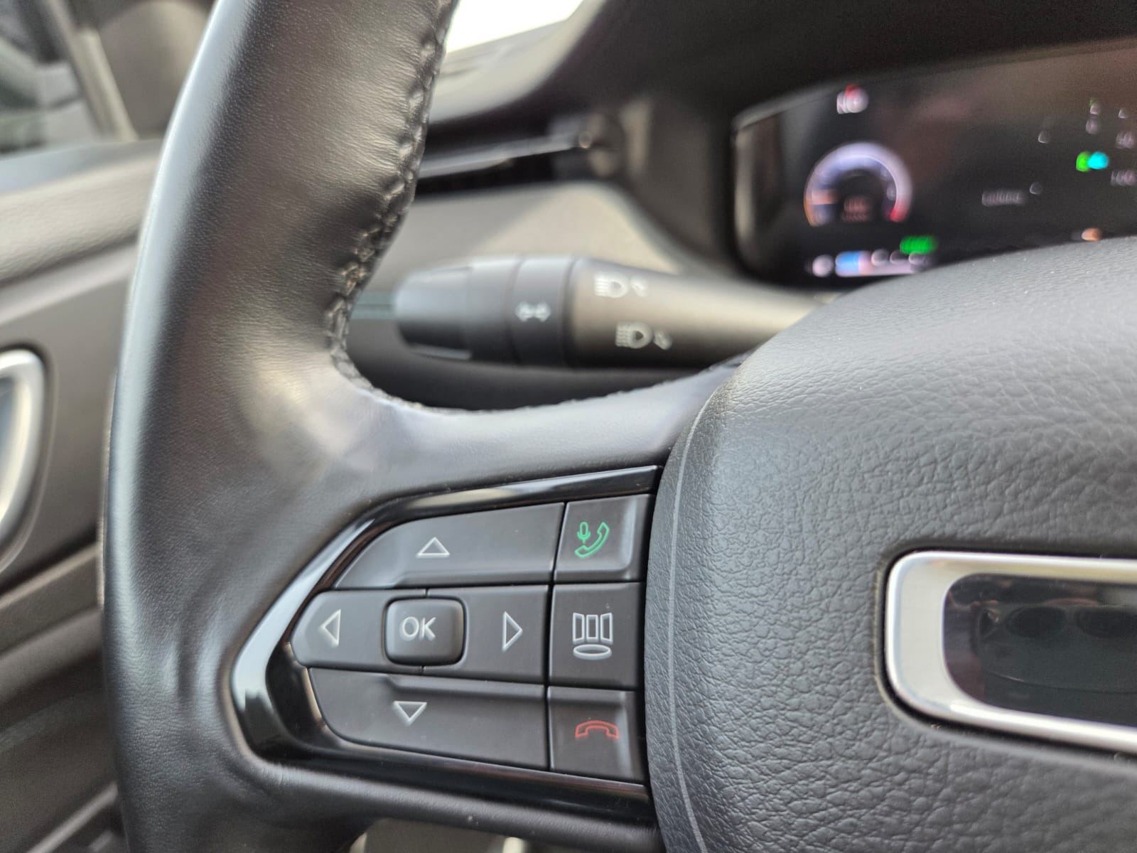 Foto 1 - Jeep Compass e-Hybrid Upland 1.5l T4 48V 19LM Premium, Zweifarb-Lackierung Azure Blue-Green/Dac (Blau) (B