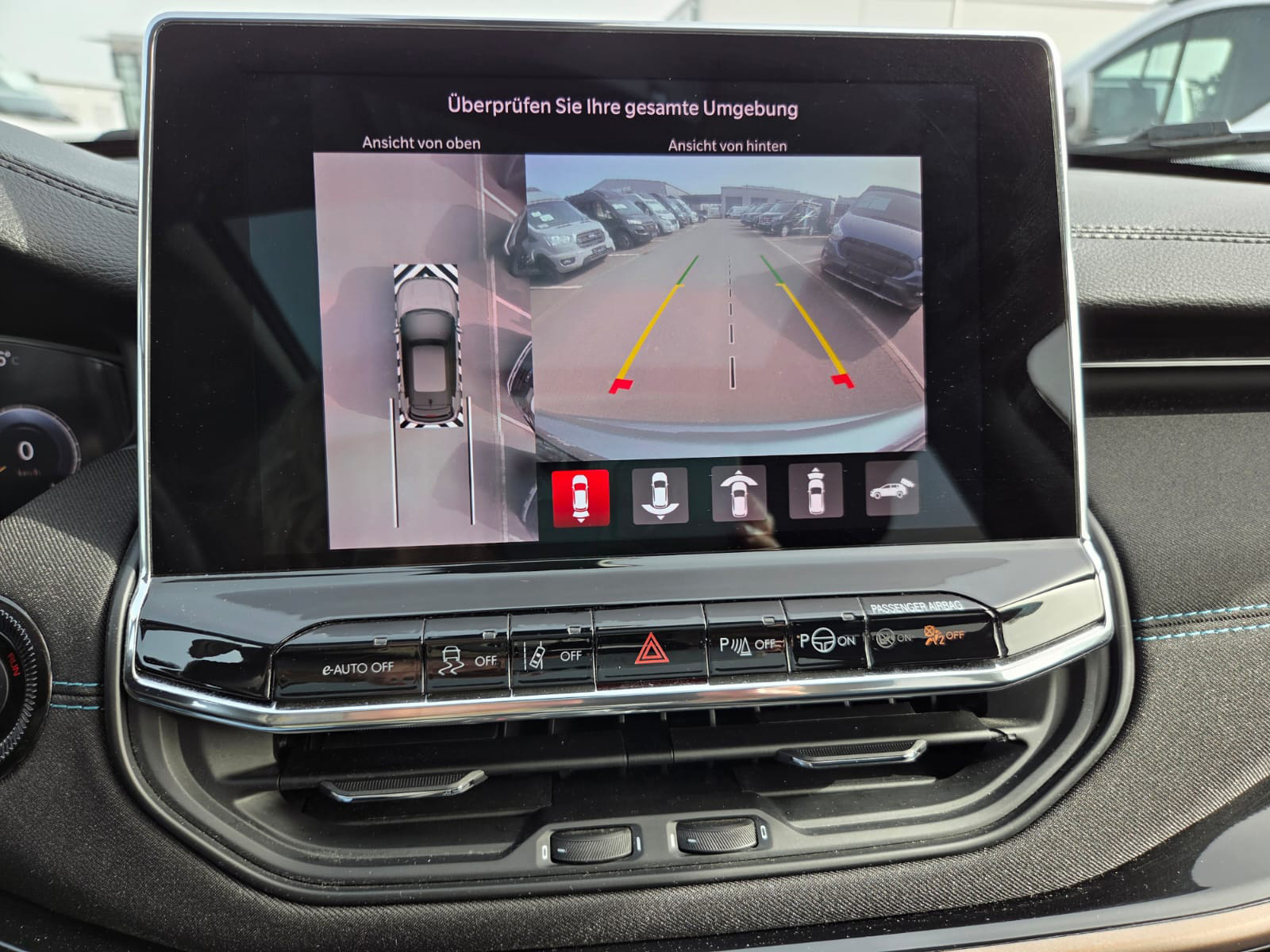 Foto 1 - Jeep Compass e-Hybrid Upland 1.5l T4 48V 19LM Premium, Zweifarb-Lackierung Azure Blue-Green/Dac (Blau) (B
